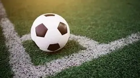 足球与技能竞技融合之夜：AI机器人巅峰对决